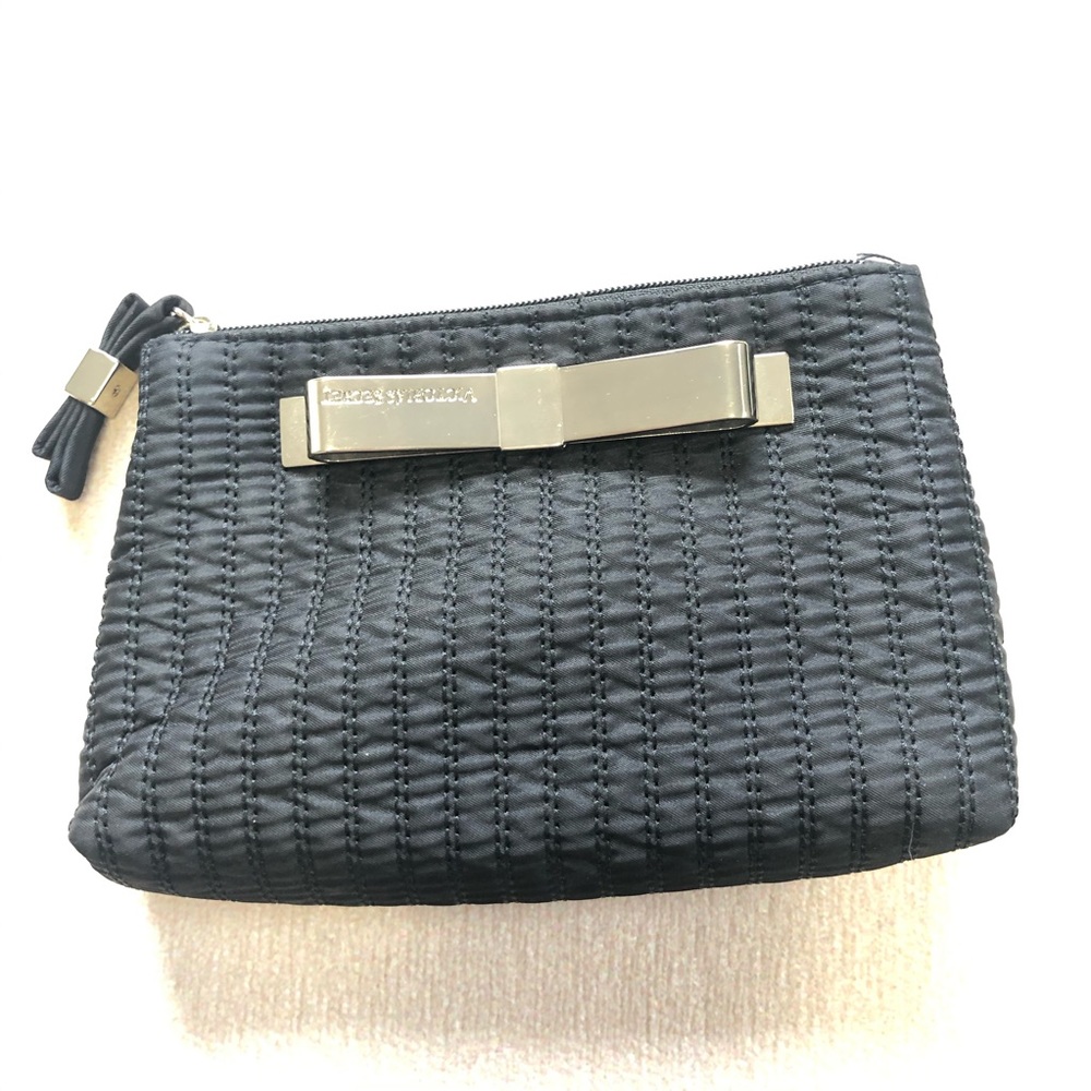 VICTORIA’S SECRET COSMETICS BAG